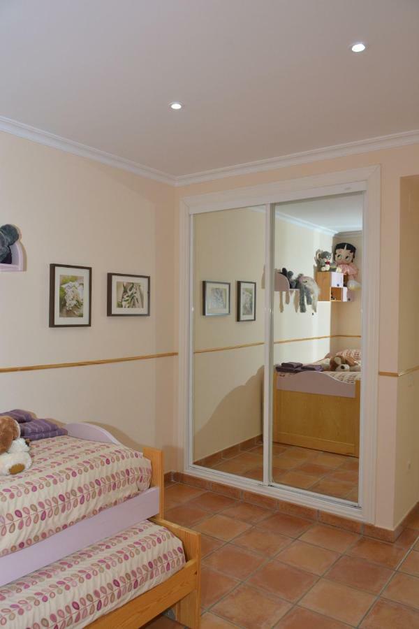 Chalet San Bernardo โตเลโด ภายนอก รูปภาพ