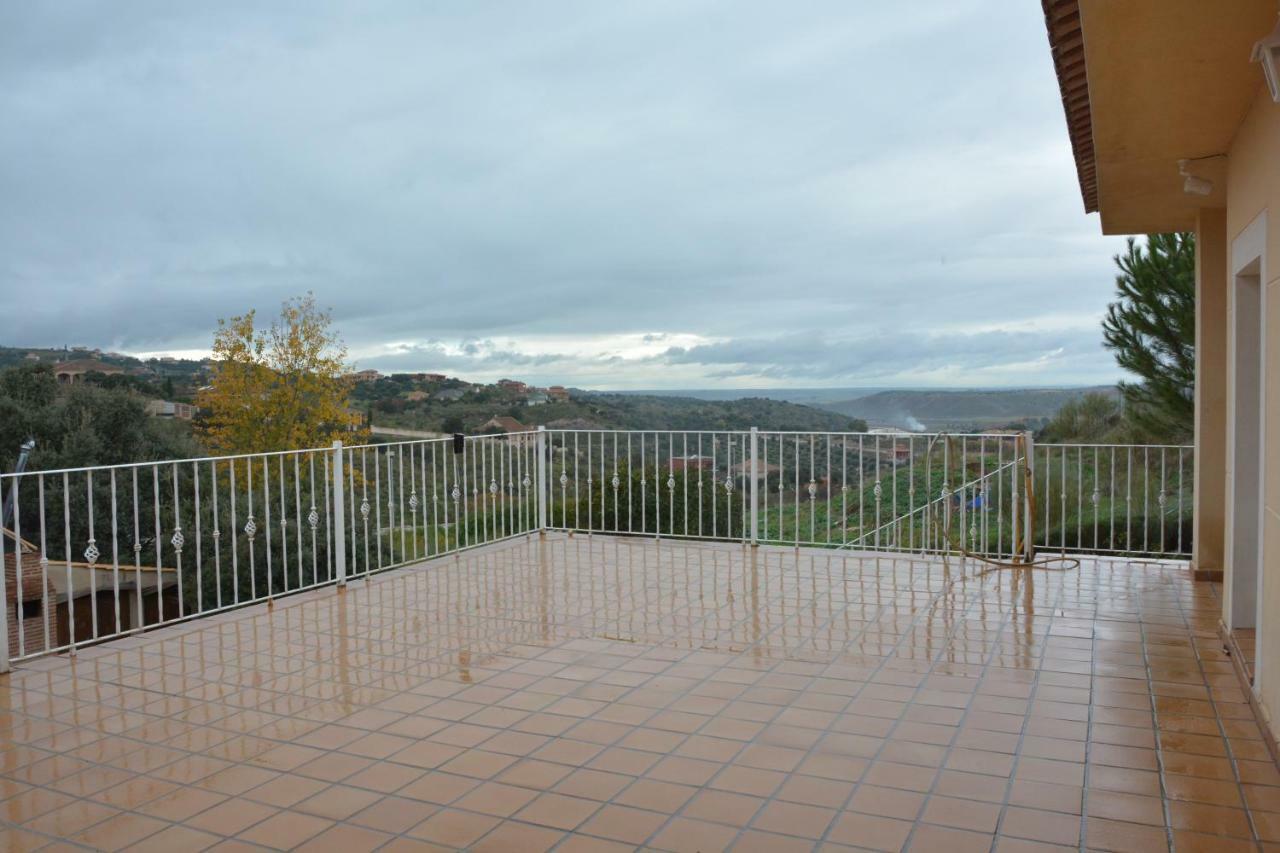 Chalet San Bernardo โตเลโด ภายนอก รูปภาพ